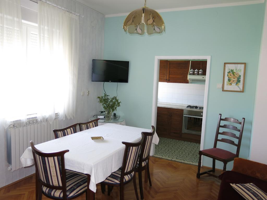 Apartments Coce Trogir Quarto foto